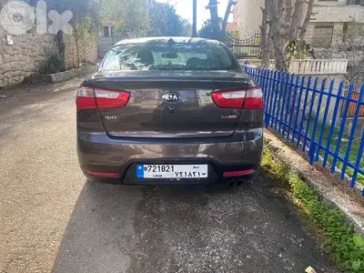 Kia Rio 2013 fully equiped (touch screen, sunlight roof, keyless)