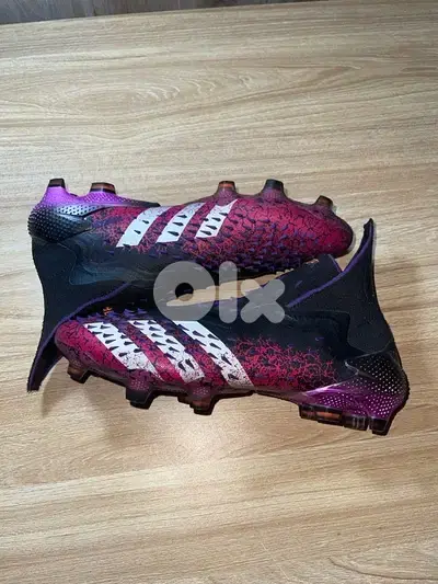 Adidas predator lacelessfootball boots(replica)