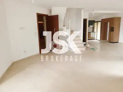 L21182 - 3-Bedroom Duplex with Mountain View For Sale in Hboub, Jbeil