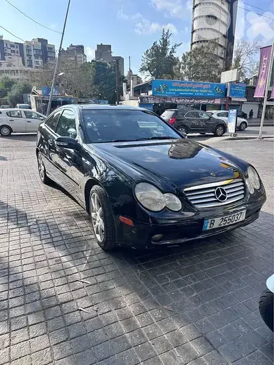 Mercedes-Benz C-Class 2004