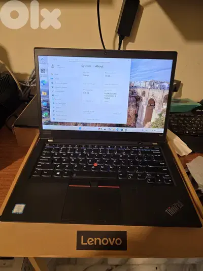 Lenovo thinkpad t490 touch i5 8th gen ram 8 gb backlit kb fingerprint
