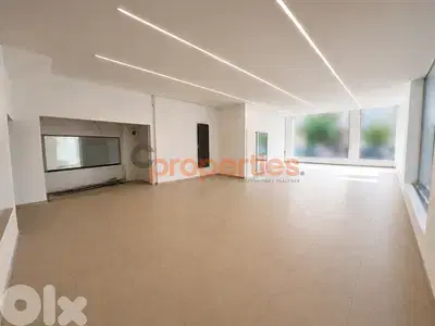 Showroom For Rent in Achrafieh – CPBEC08