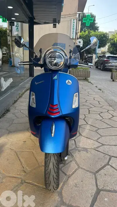 vespa gts 300