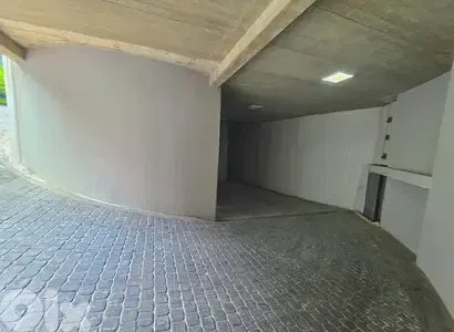 Warehouse for rent in Dbayeh 300sqm | مستودع للايجار ضبية