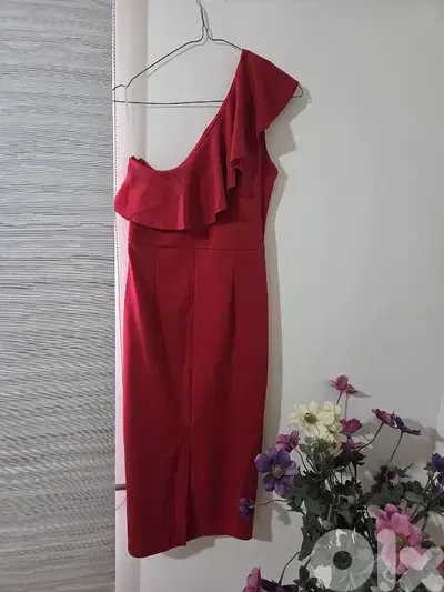 Clorhes dresses and corse