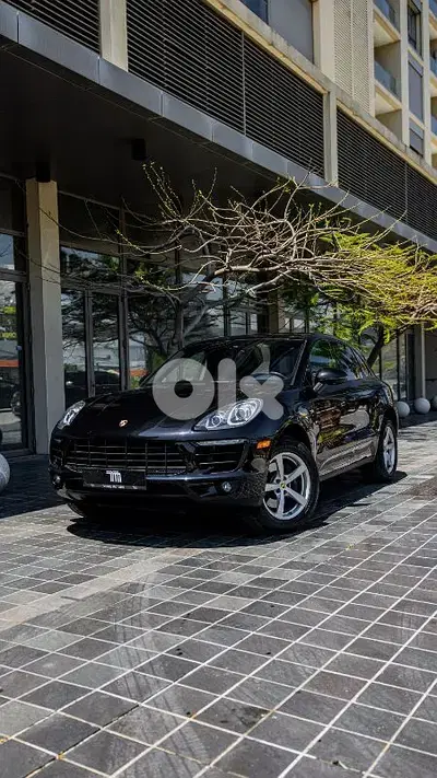 PORSCHE  MACAN  2018 CLEAN CARFAX HISTORY 88.000 Miles