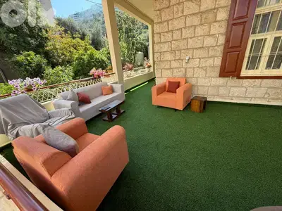 GMK195YA - Stand Alone House Aged for More than 100 years In Ghadir