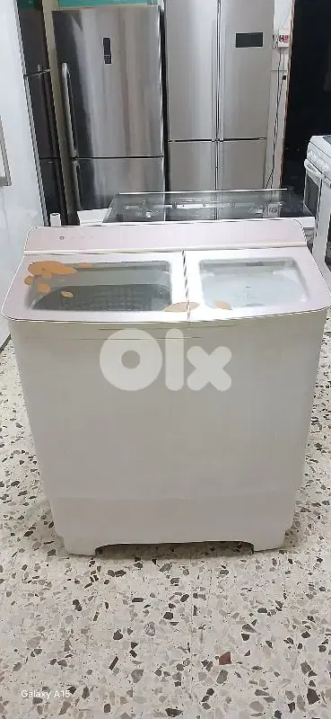ضهر لعين لكورة جانب طرمبة لحلو مدخل كامو تاع لكاسيتات بضاعه اوربيه