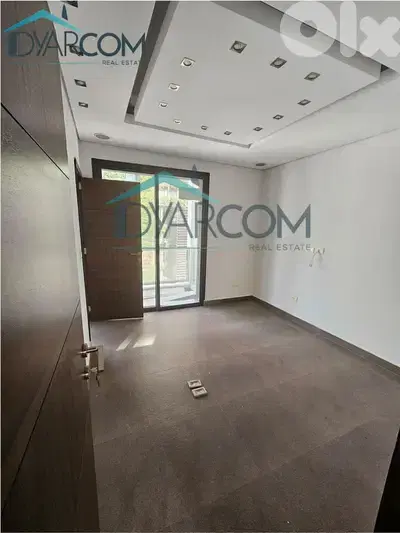 DY3476 - Mar Mikhael Office for Rent!
