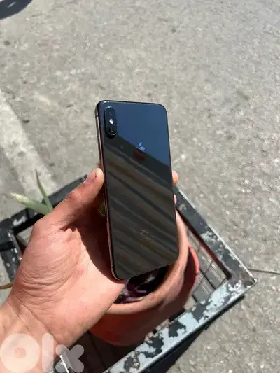 Xs max 256   خارق خدش مافيو بس مغيرا بطاريتو ب 150 $  76096018
