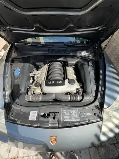 Porsche Cayenne 2005