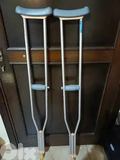 MOB Line Adjustable Crutches – Like NewBrand: MOB Line.