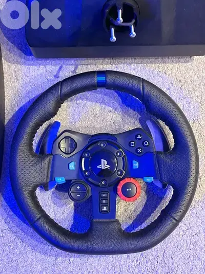 Logitech G29 Driving Force Racing Wheel –Excellent Condition + Pedals