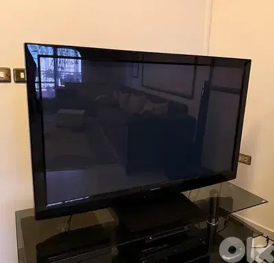 Panasonic plasma 50 inch tv + black TV unit