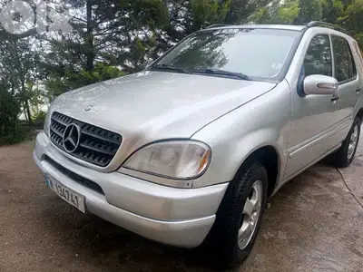 جيب مرسيدس ml320 موديل 2002 خارق وبيقتو بقلبو