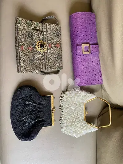 Four vintage hand bags (purse) Italians. 1960 s 1970 s excellent