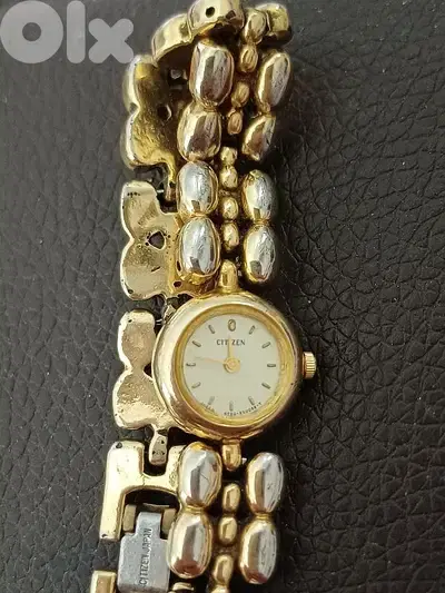 ساعة نسائية قديمة vintage Citizen Elegance watch