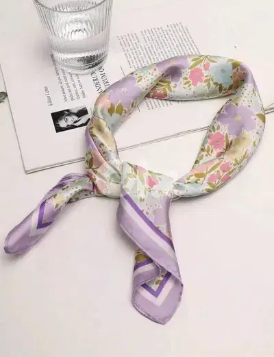 New Elegant Woman Boho Florals Print Lilac Square Scarf