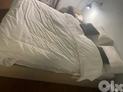 bed and matress