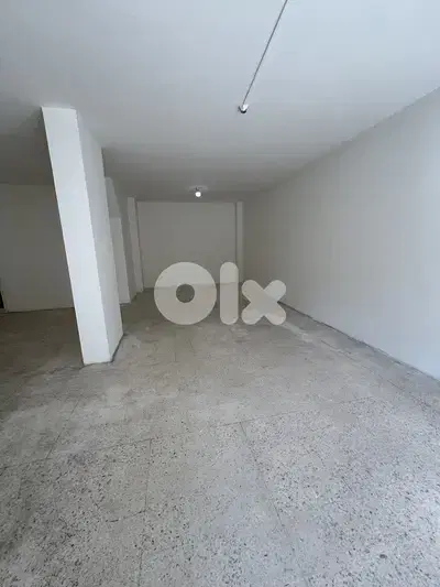 shop for sale in Sarbaمتجر للبيع في صربا