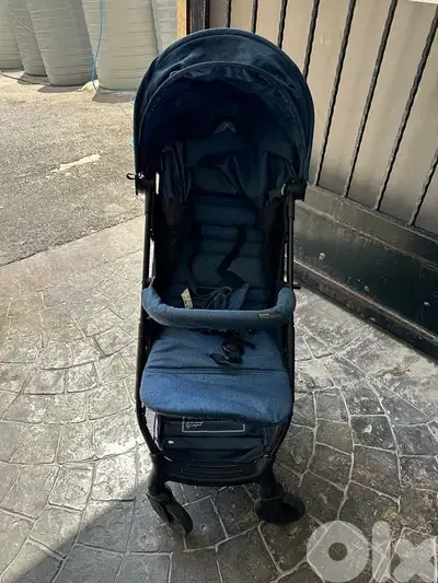 Giggles Baby Stroller - بحالة ممتازة