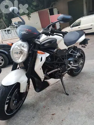mv agusta brutale 920