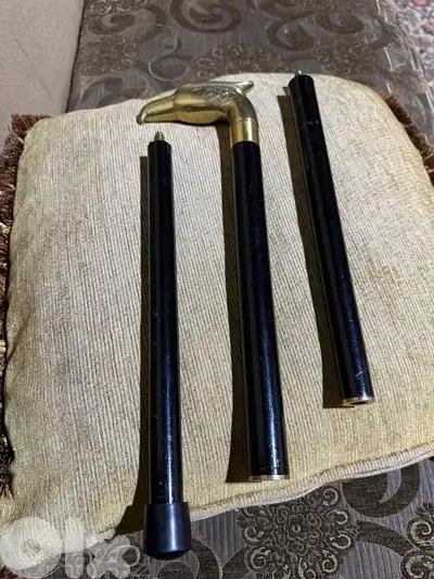 عصا نحاس و خشاب و بتنفك و بتسير 3 قطع و بتنجمع كثير حلوي و نادره قديمي