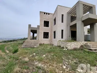 GMB145CD - Under Construction Villa For Sale In Halat - فيلا قيد الإنشاء للبيع في حالات
