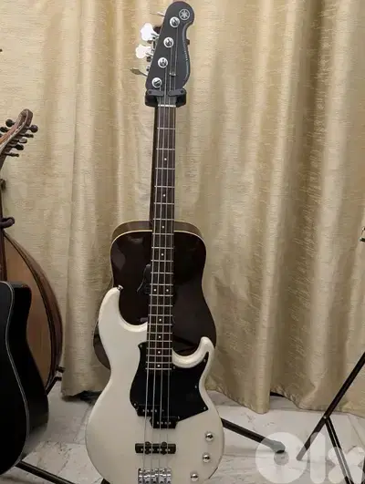 Yamaha bass