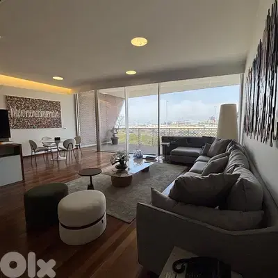 215 Sqm Apartment in Yacht Club - Downtown
