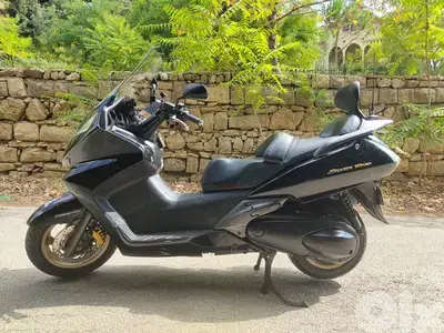 Honda Silverwing 600