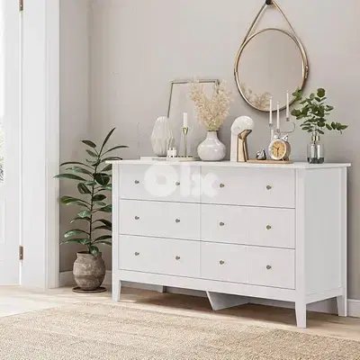 dresser with 6 drawers