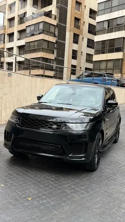 Range Rover Sport - super charge V8 2014 look 2018 - clean carfax