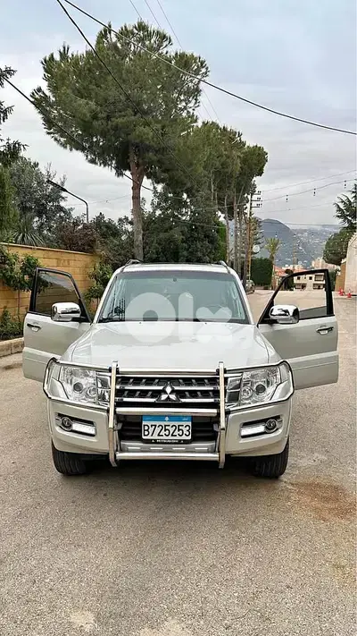 Mitsubishi Pajero 2018