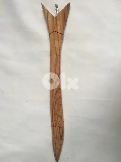 مسبحة سمكة من خشب الزيتون رائعة