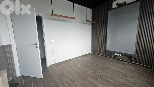 AH-HKL-555 Spacious Office 440 m² for Rent in Furn El Chebbak