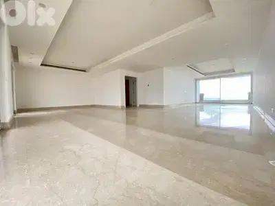 Prime location Apartment For Sale in Ramlet el Bayda