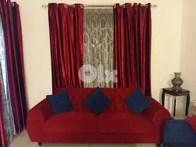 صالون للبيع