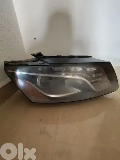Audi Q5 right side (passenger side headlight)