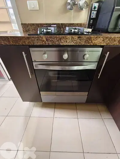 Oven , top and hood