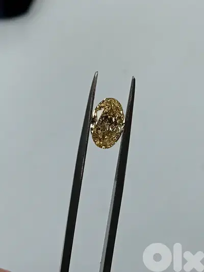 natural diamond  1.54 ct  si2. fancy brownish yellow