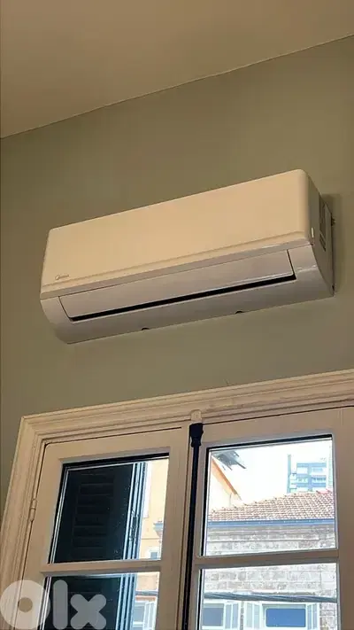 MIDEA AC 12000 btu like new