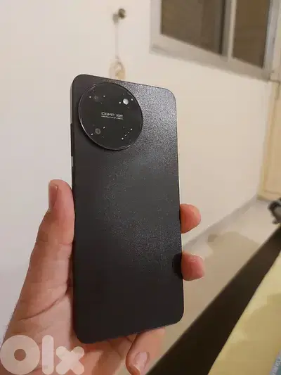 realme 11 8/256GB ktir ndif