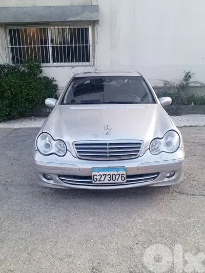 Mercedes-Benz C-Class 2005