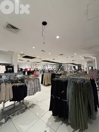 Showroom for Rent in Hamra - صالة عرض للإيجار في الحمرا