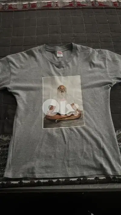 supreme Tshirt