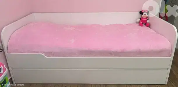 baby girl bedroom