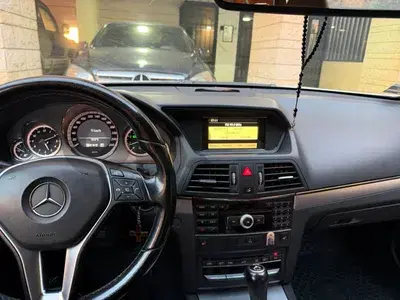Mercedes-Benz E-Class 2011 E200