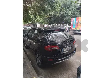 Renault Koleos 2013 Full option panoramic leather seats low fuel consumption 4 cylinders 4X4 1 owner