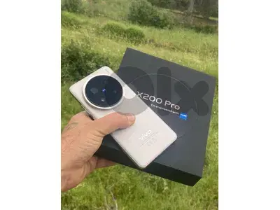 Vivo X200 Pro Global ( 512 Gb / 16 Ram ) Like New